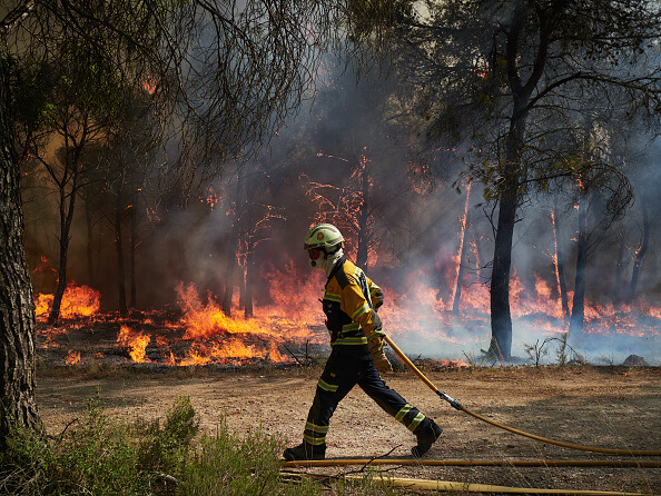 Über 1.000 Menschen wegen verheerender Waldbrände in Spanien evakuiert