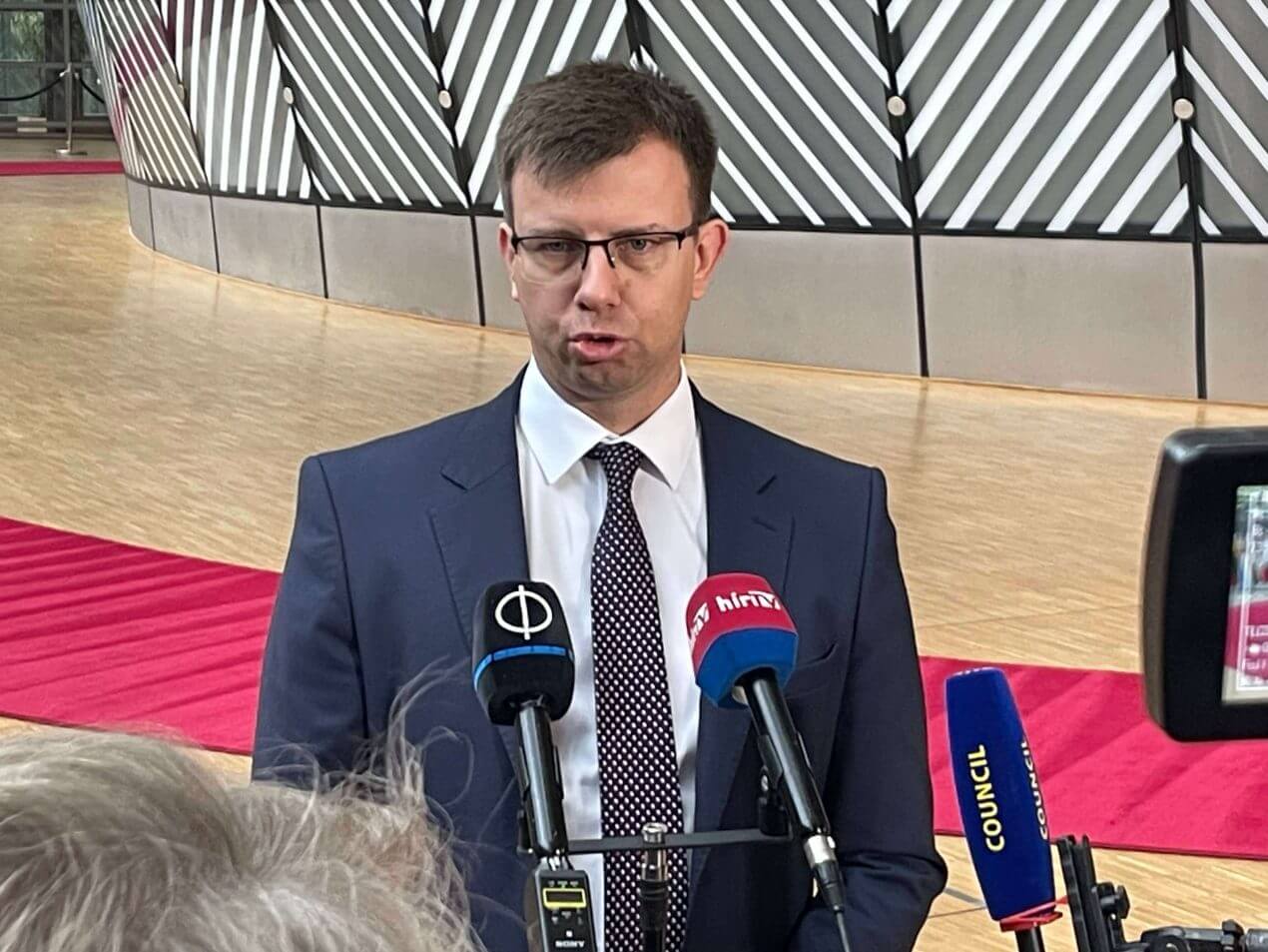 Ungarn bietet sich als Gastgeber für Selenskyj-Putin-Treffen an