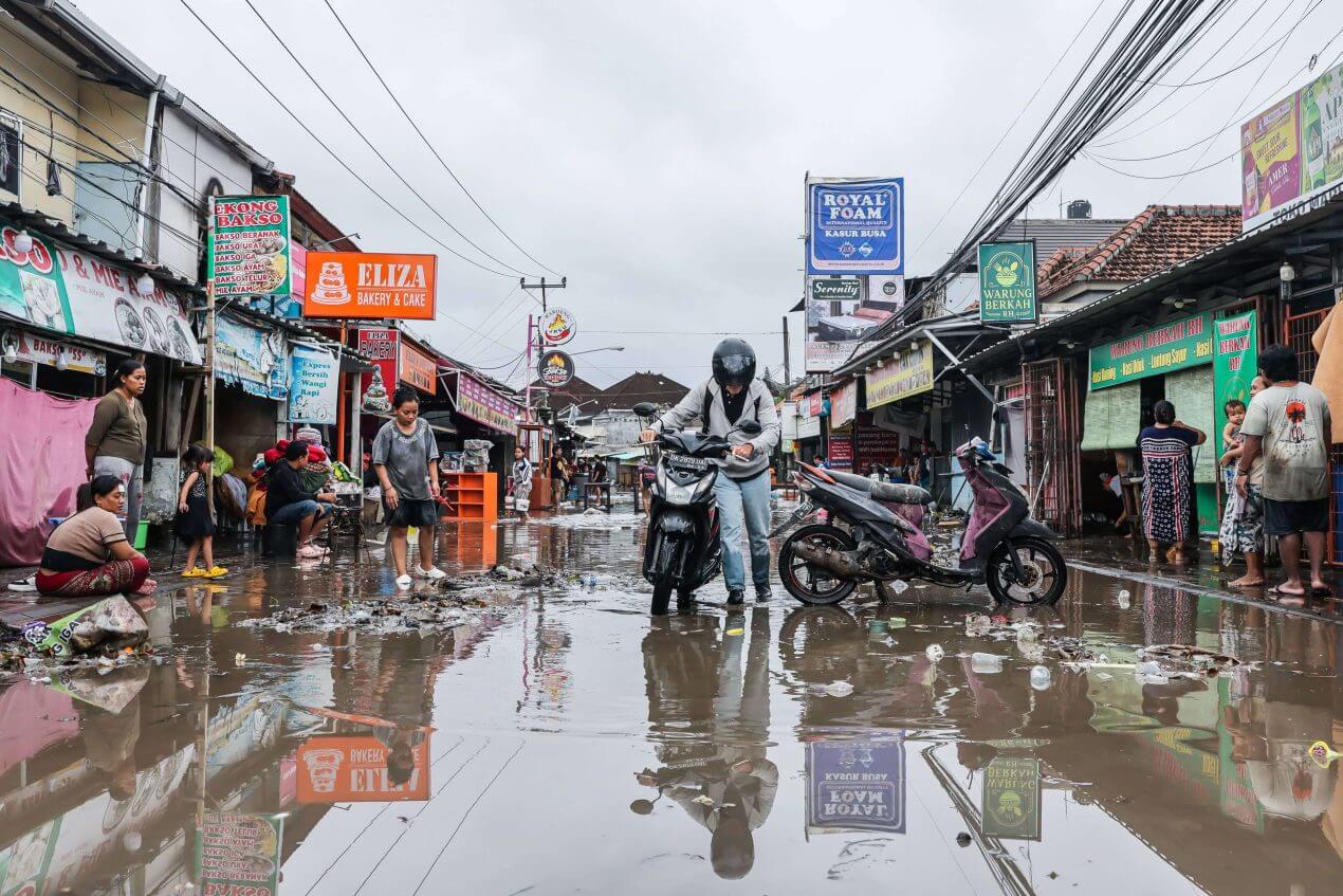 Bali und Flores: Überschwemmungen fordern Tote und Vermisste