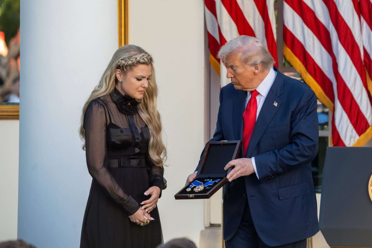 Große Ehre für ermordeten Charlie Kirk: Trump überreicht Medaille