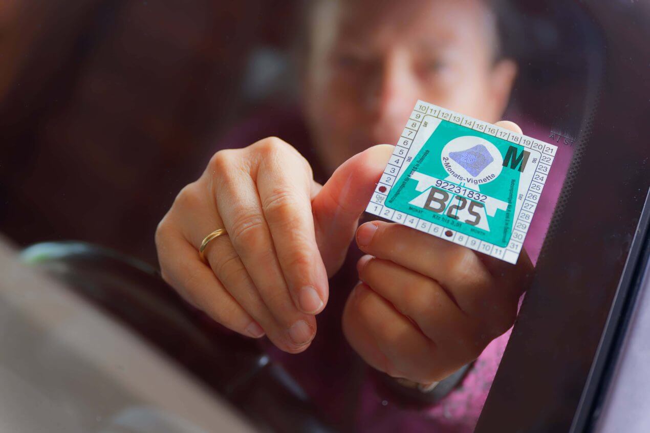 Avstrijski državni svet potrdil ukinitev nalepk za vinjete