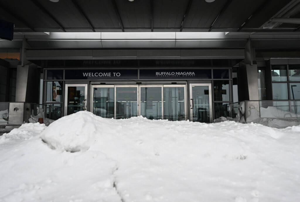 Schneesturm legt New York lahm: Notstand ausgerufen, 9000 Flüge gestrichen